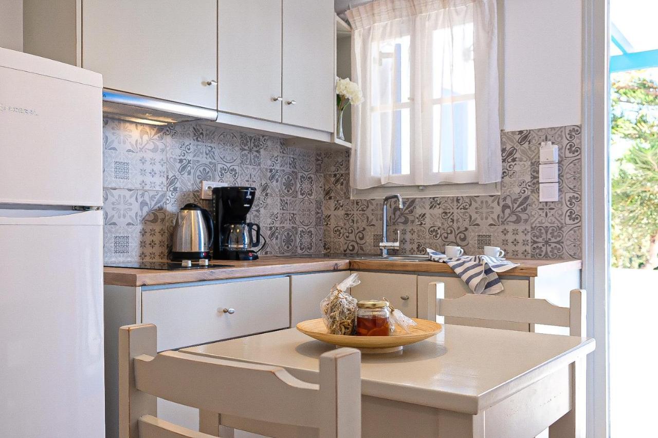 Helen'S Minimal Studios & Apartments Alikí Zewnętrze zdjęcie