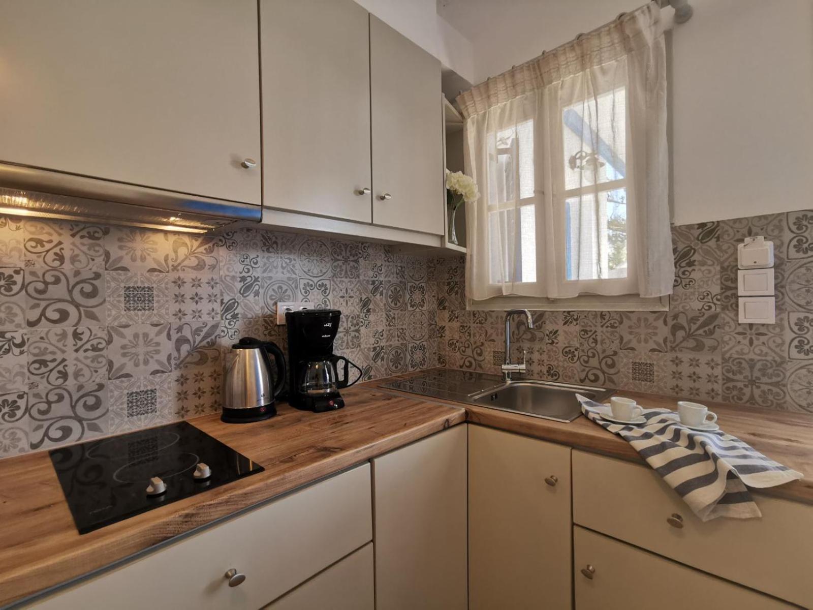 Helen'S Minimal Studios & Apartments Alikí Pokój zdjęcie